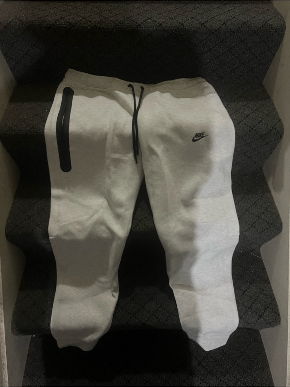 Xxl Nike men’s ' Light Gray Fleece Jogger Pants